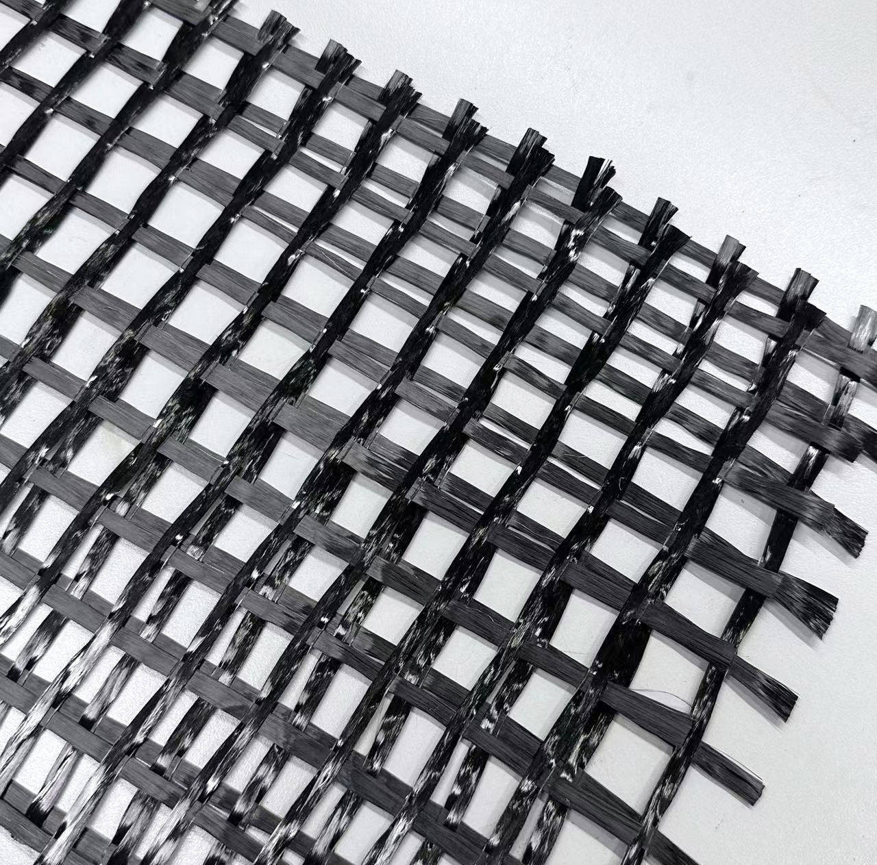 Carbon fiber mesh